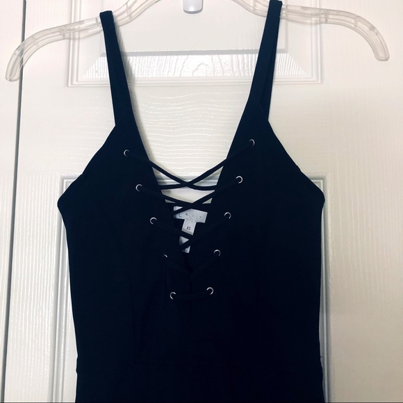 Leith Nordstrom Black Lace Up Front Body Con Dress - Picture 3 of 8